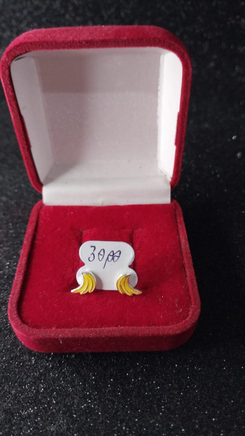 BRINCO PRATA BANANINHAS
